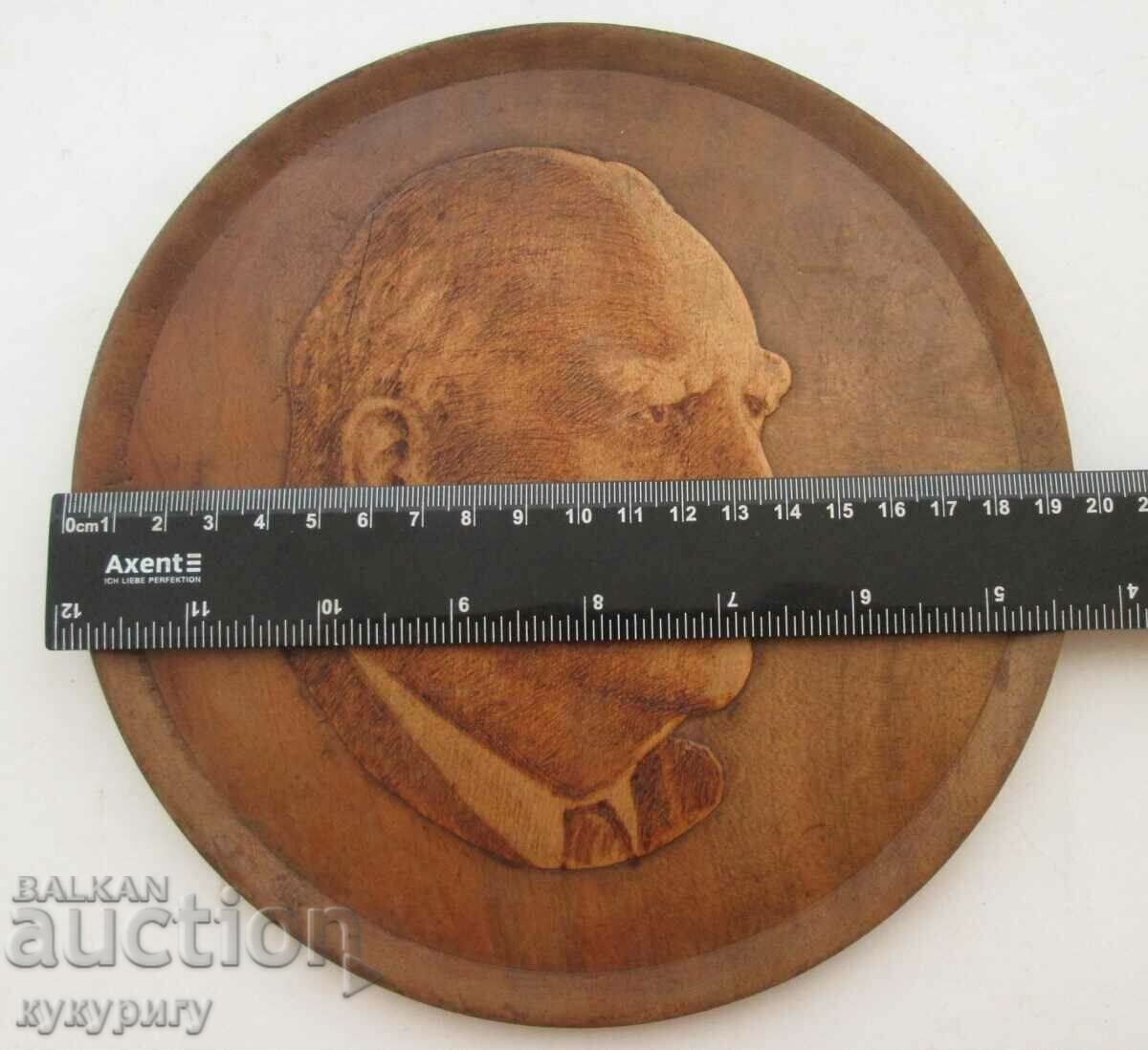 Доставка на Стара дървена чиния ръчна изработка В. Коларов Доставка на Стара дървена чиния ръчна изработка В. Коларов