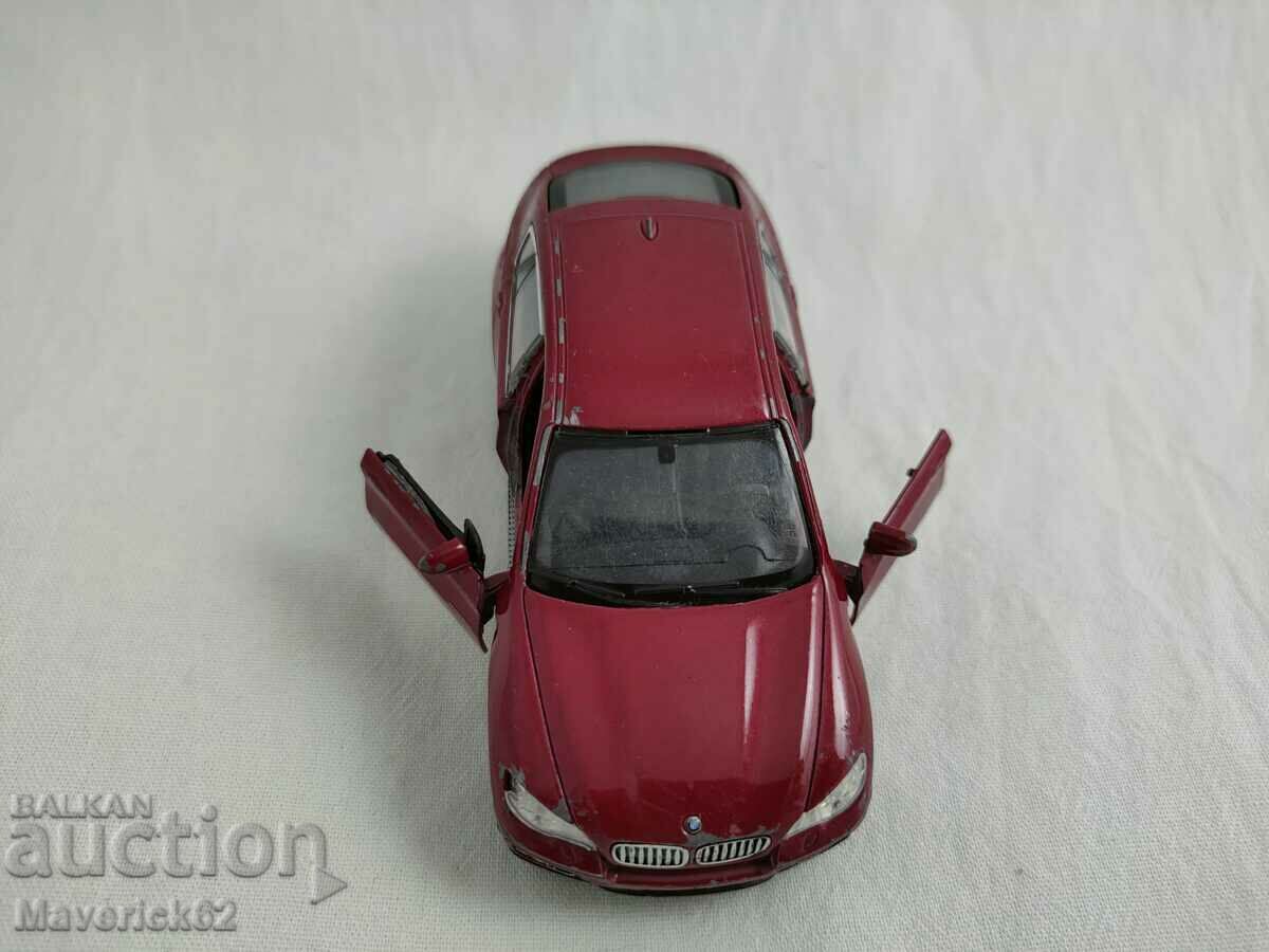 Delivery of BMW X6 toy metal pram