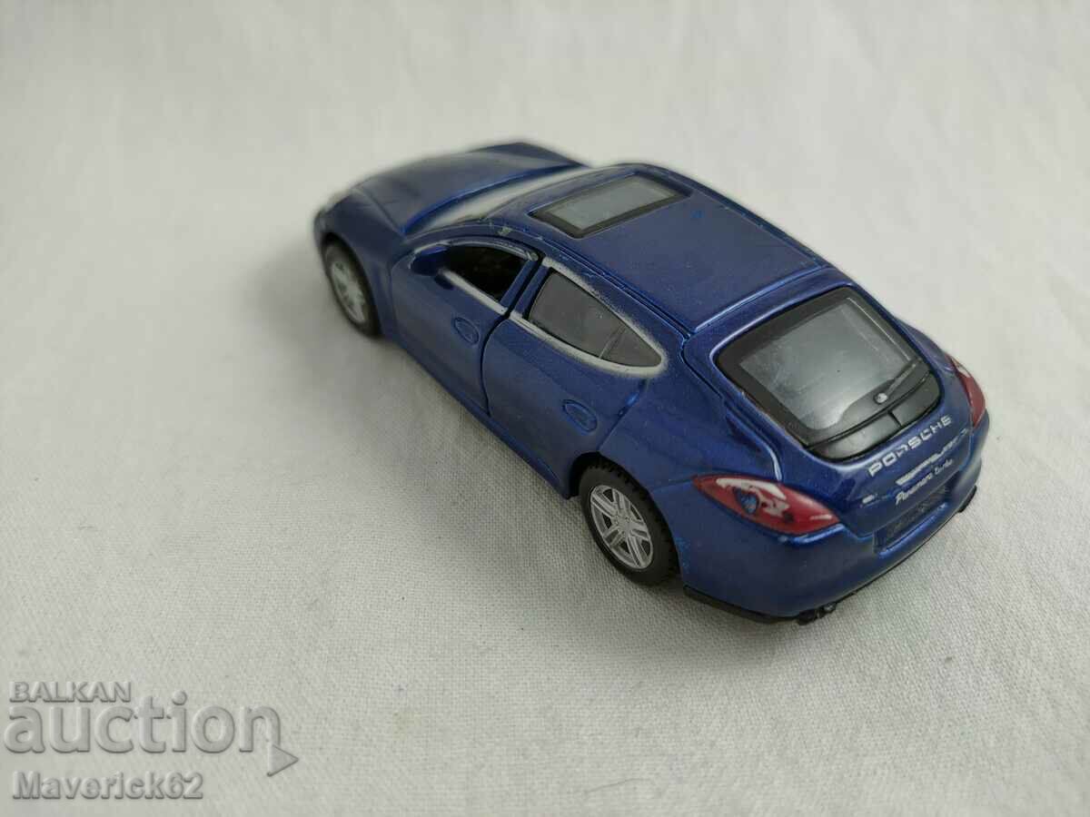 Auction Porsche Panamera Auction Porsche Panamera