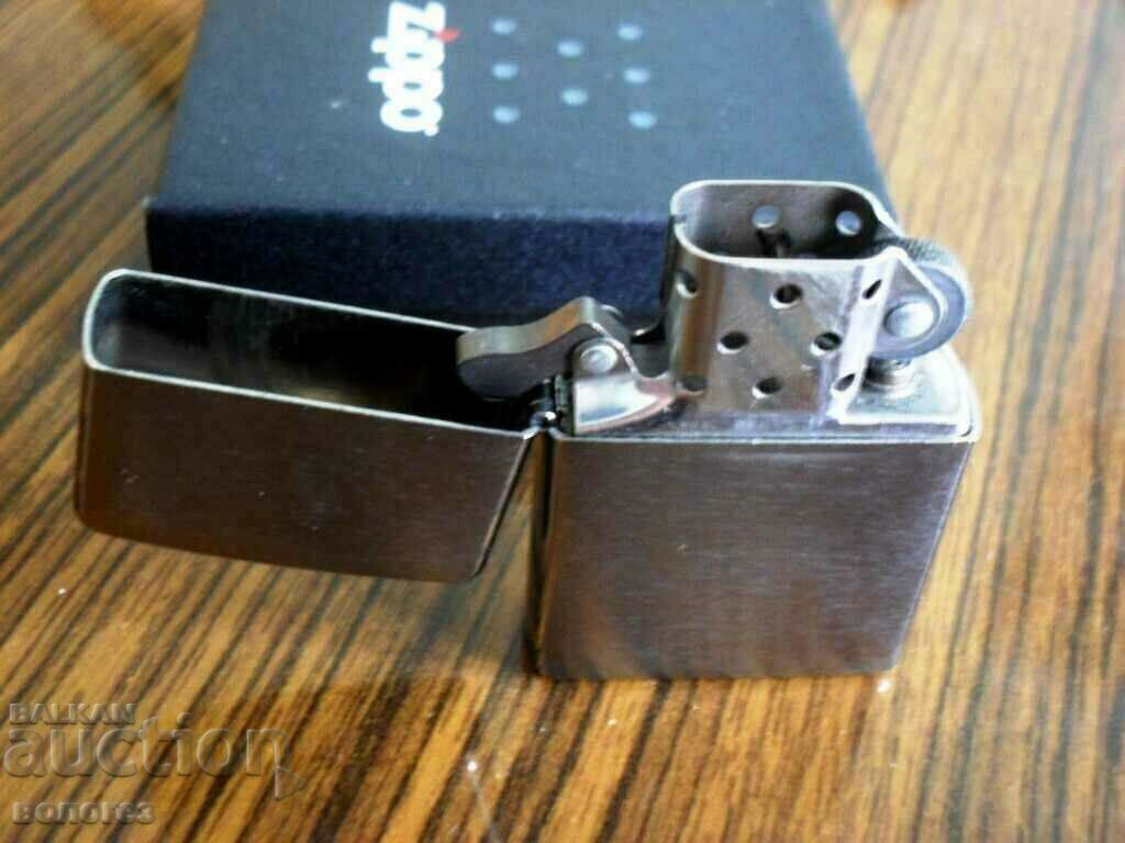 Brichetă pe benzină „Zippo” - nouă, în cutie