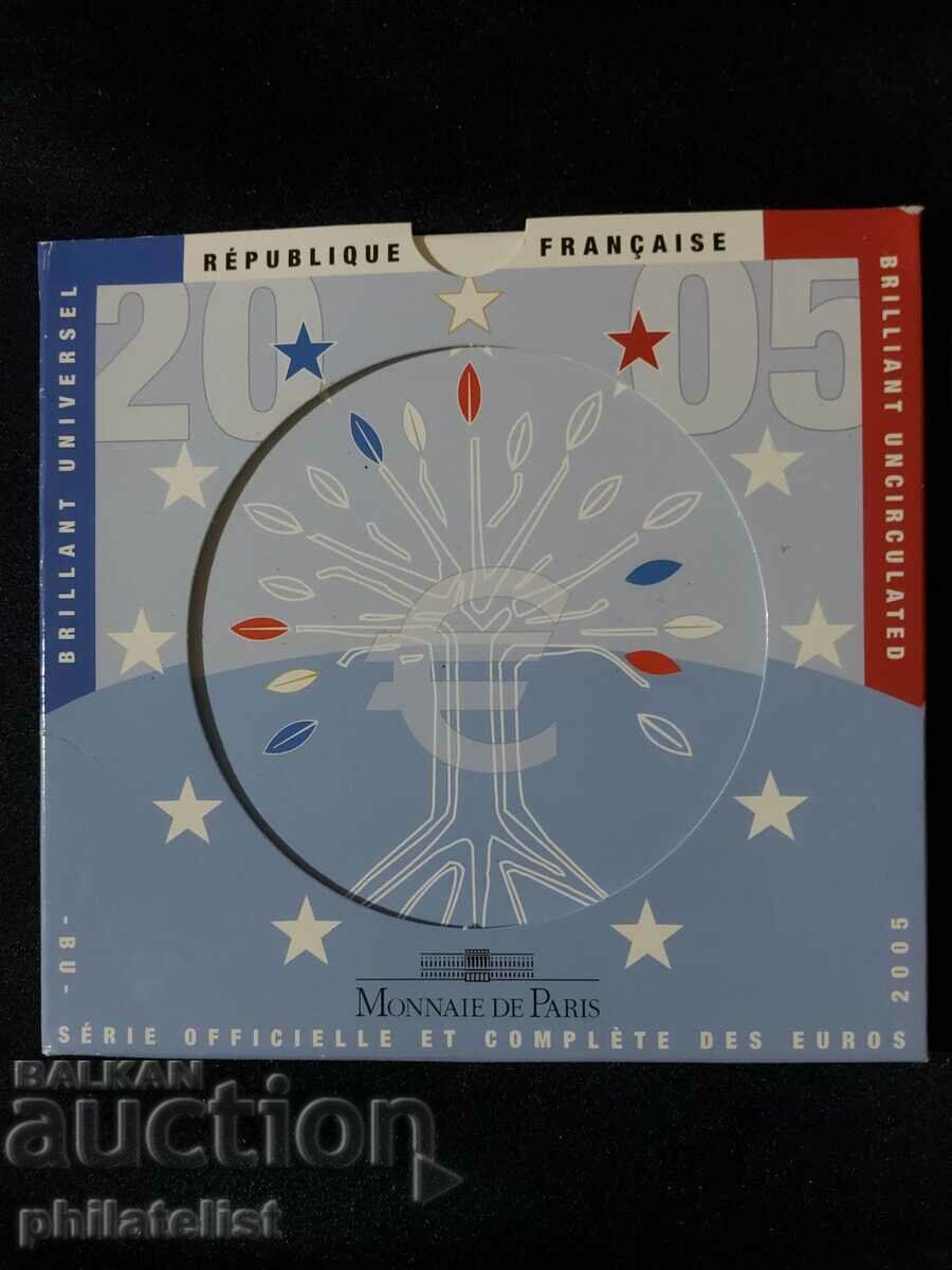 France 2005 -Complete bank euro set from 1 cent to 2 euros with price 80.00 BGN | € 40.90