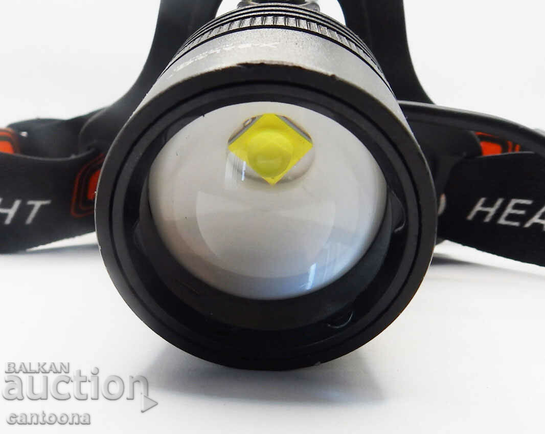 Licitație Far ultra puternic cu dioda LED cvadrupla - XHP50.2, ZOOM, USB Licitație Far ultra puternic cu dioda LED cvadrupla - XHP50.2, ZOOM, USB