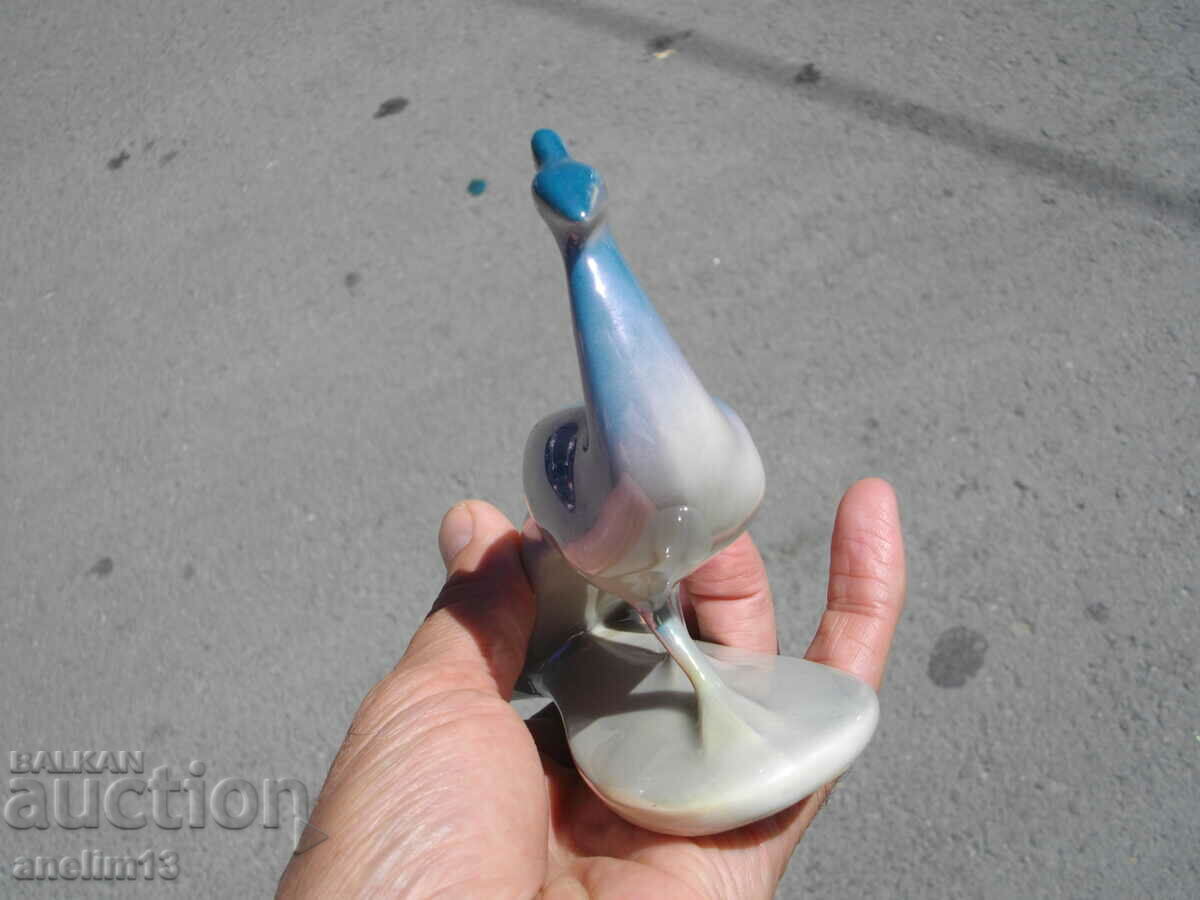 Auction  OLD BULGARIAN PORCELAIN PEACOCK