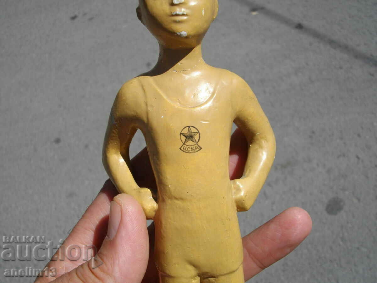 Licitație FIGURĂ DE GIPS VECHI STATUETA FOTBALIST CSKA