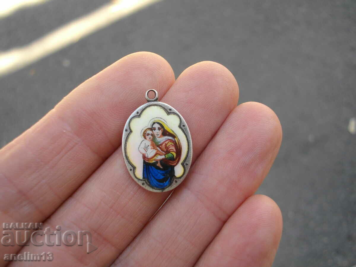 СТАР СРЕБЪРЕН МЕДАЛЬОН ДЕВА МАРИЯ ЕМАЙЛ с цена 150.00 лв. | € 76.69 СТАР СРЕБЪРЕН МЕДАЛЬОН ДЕВА МАРИЯ ЕМАЙЛ с цена 150.00 лв. | € 76.69