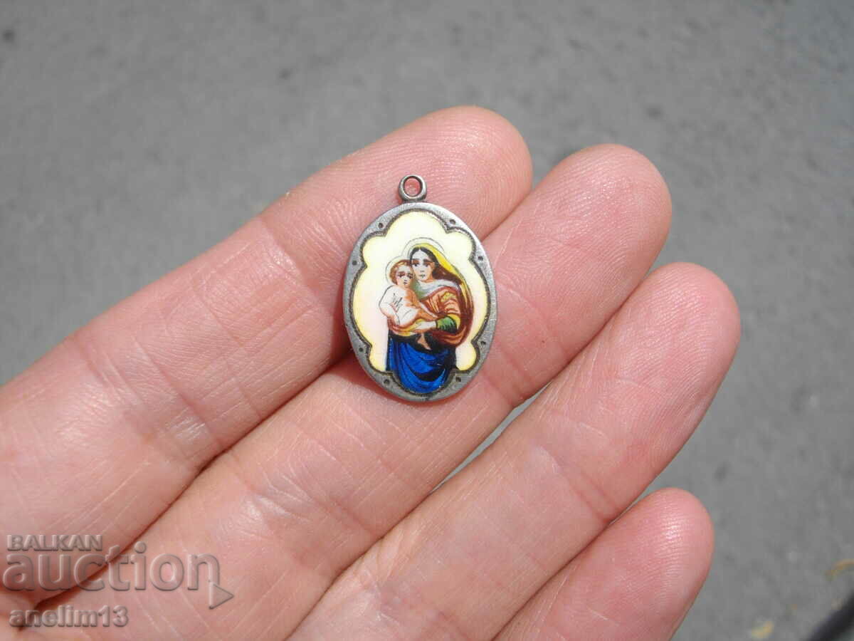 Доставка на СТАР СРЕБЪРЕН МЕДАЛЬОН ДЕВА МАРИЯ ЕМАЙЛ Доставка на СТАР СРЕБЪРЕН МЕДАЛЬОН ДЕВА МАРИЯ ЕМАЙЛ
