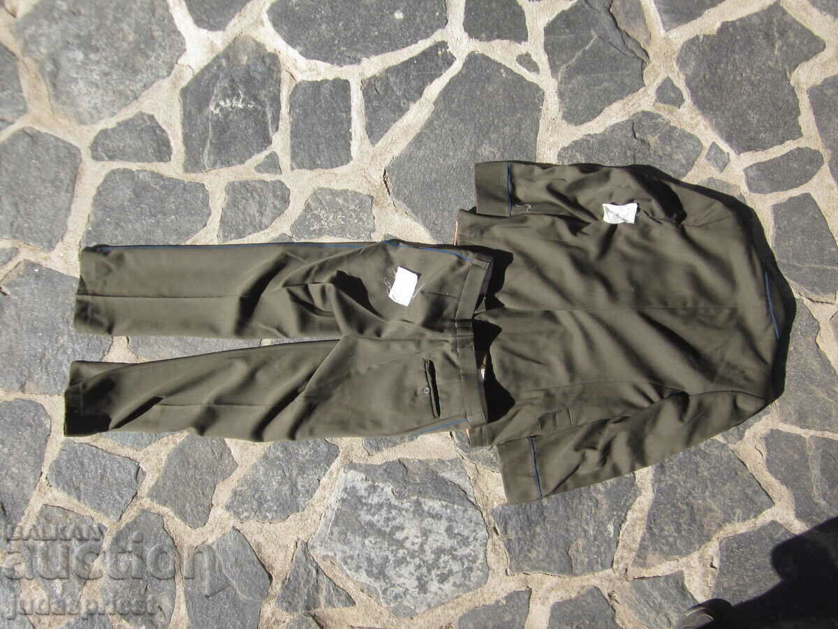 Аукцион Българска пожарникарска униформа от социализма пожарникар Аукцион Българска пожарникарска униформа от социализма пожарникар