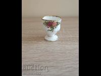 English ROYAL ALBERT porcelain cup