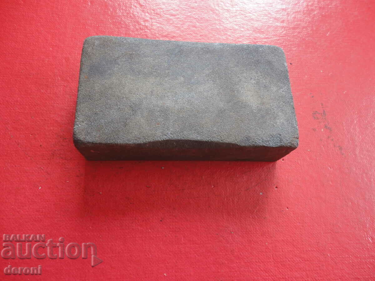 Delivery of Old stone sharpener cuticle knife razor Delivery of Old stone sharpener cuticle knife razor