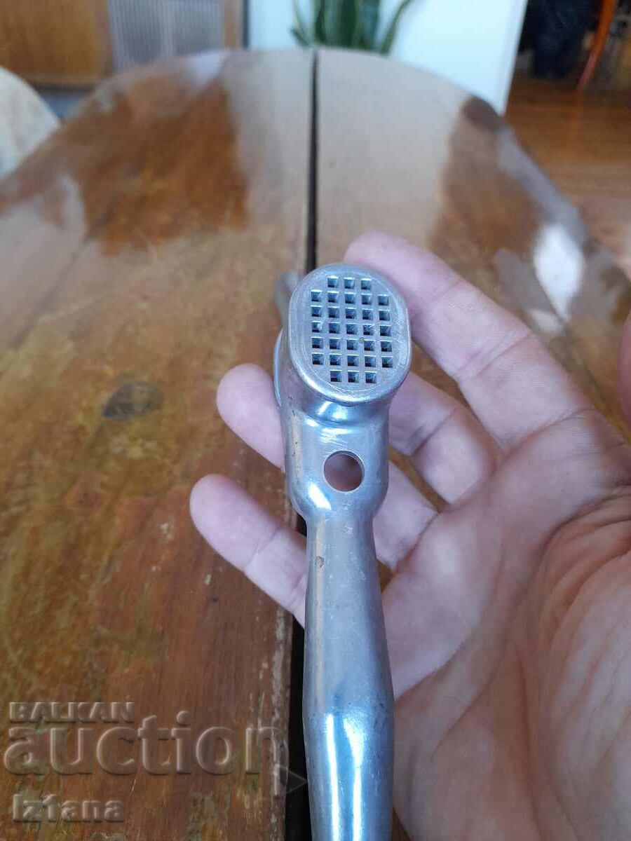 Old aluminum garlic press - 5 Old aluminum garlic press - 5