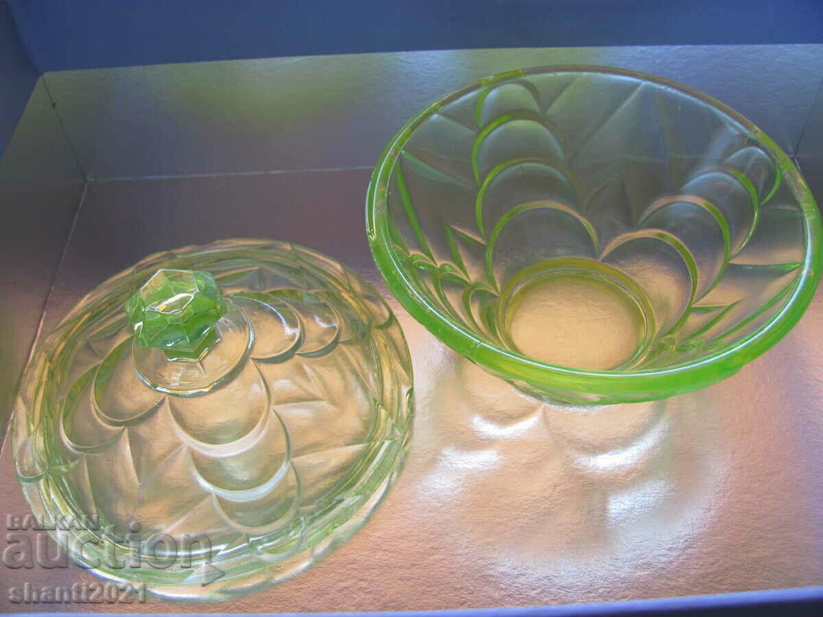 Auction  Sugar bowl, bowl, uranium glass