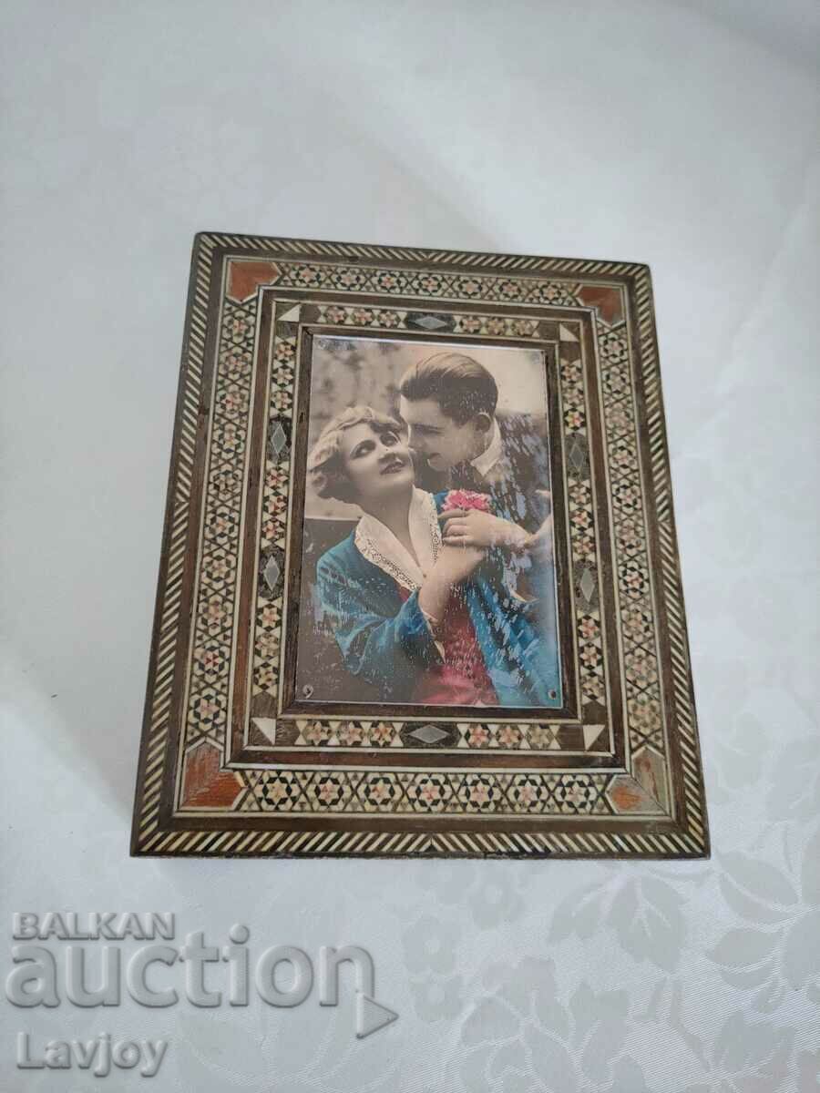 Luxury Mother of Pearl Box "Romantic Scene" Luxury Mother of Pearl Box "Romantic Scene"