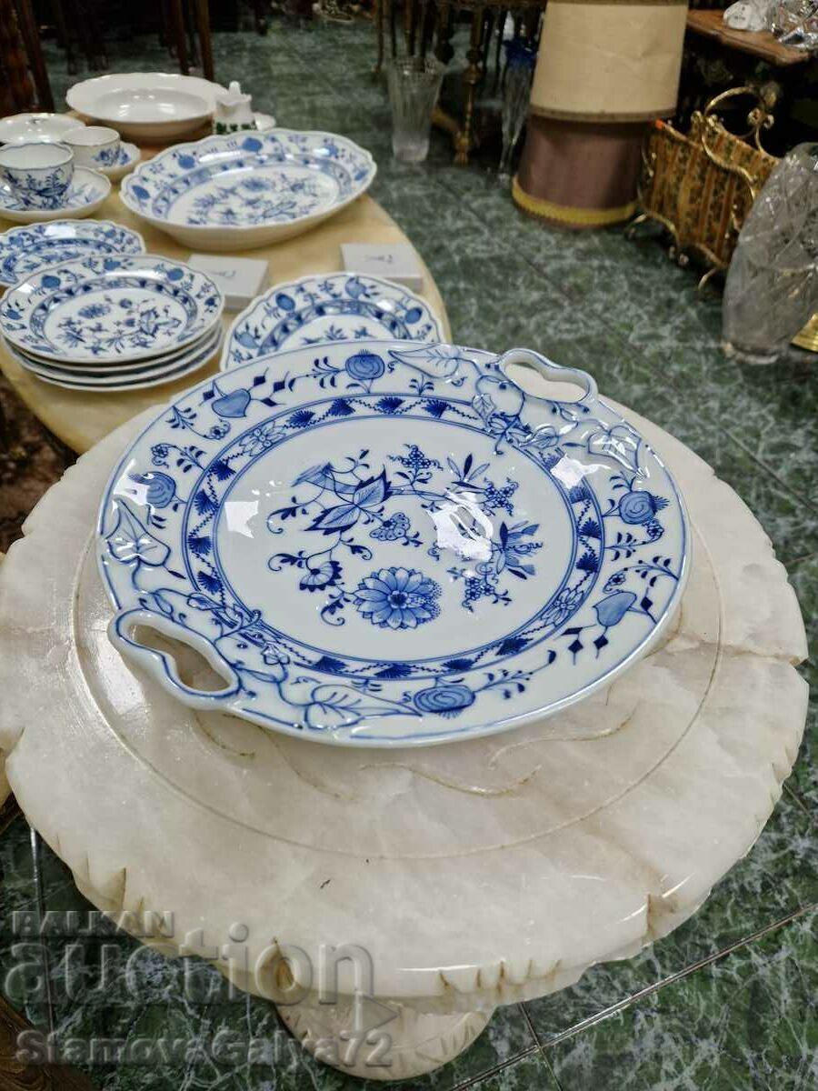 Аукцион Антикварна порцеланова фруктиера Meissen Аукцион Антикварна порцеланова фруктиера Meissen