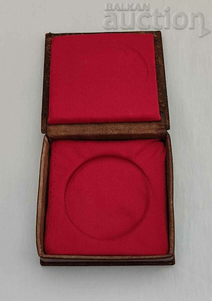 FOR LITERATURE AND ART OLD ZAGORA PLAQUET BOX with price 56.00 BGN | € 28.63 FOR LITERATURE AND ART OLD ZAGORA PLAQUET BOX with price 56.00 BGN | € 28.63