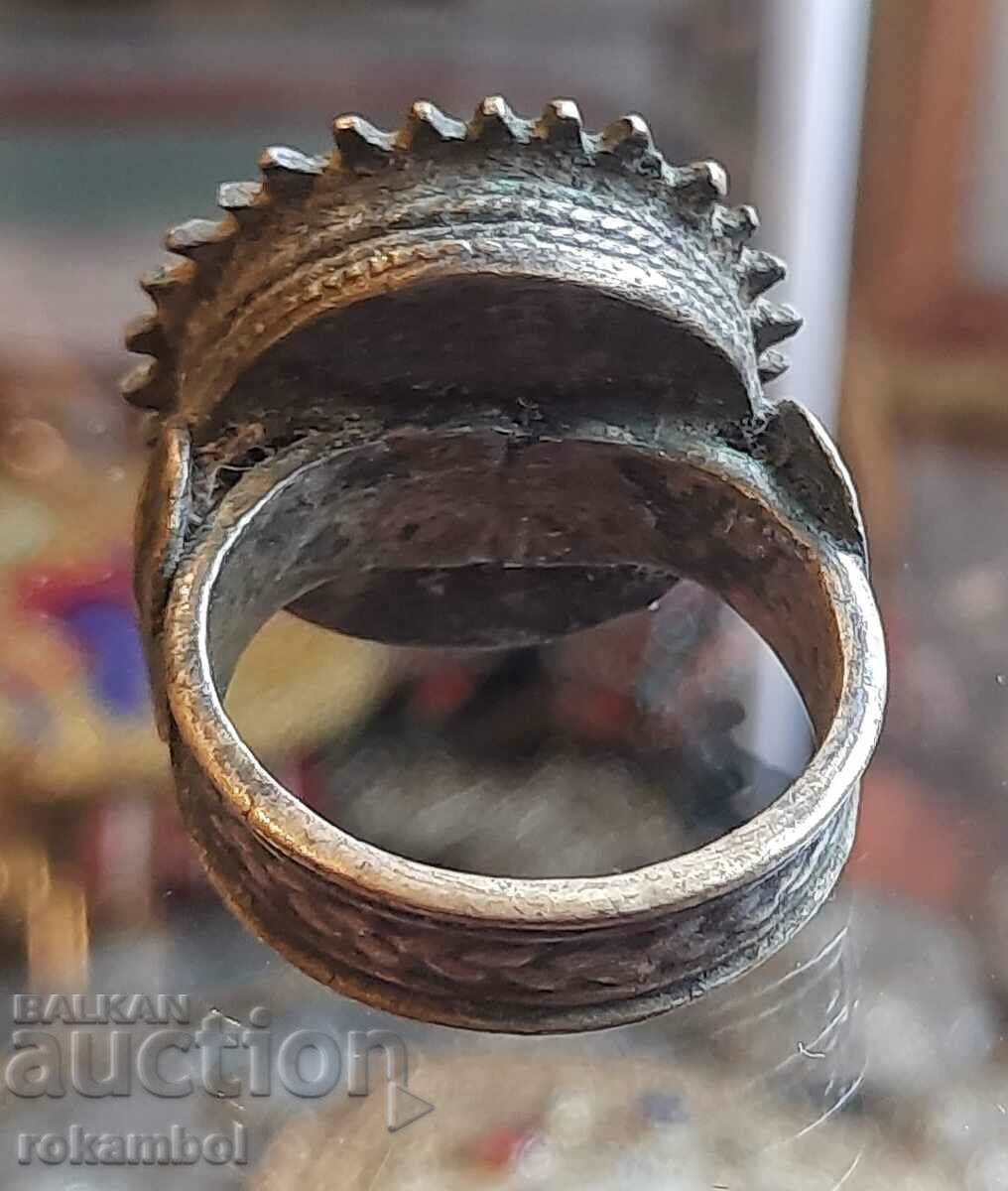 Δημοπρασία Αναγεννησιακό χάλκινο δαχτυλίδι Δημοπρασία Αναγεννησιακό χάλκινο δαχτυλίδι