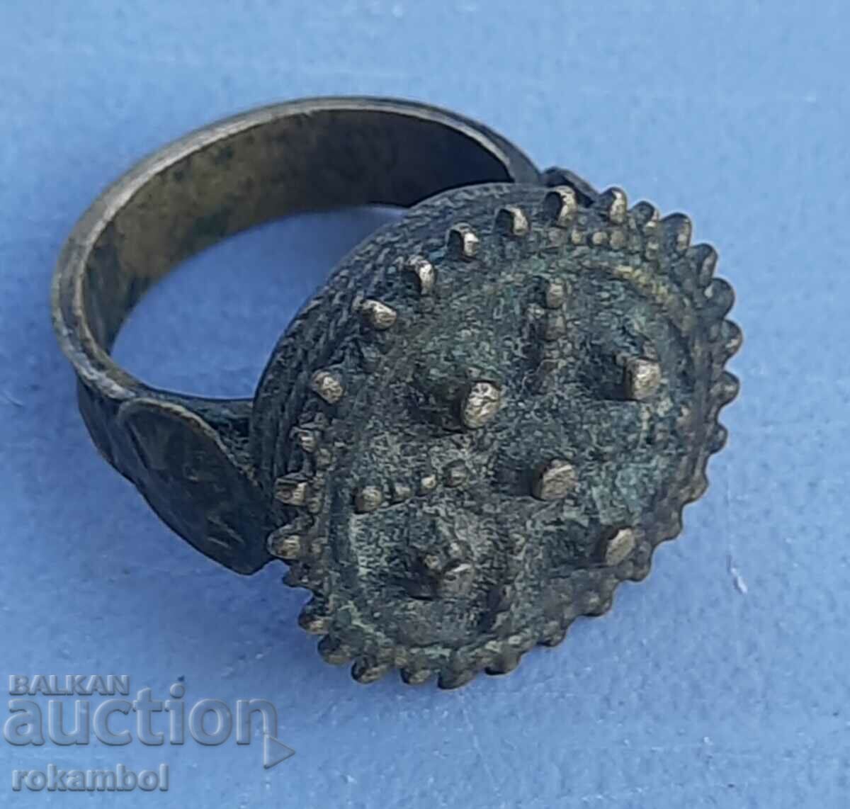 Renaissance bronze ring