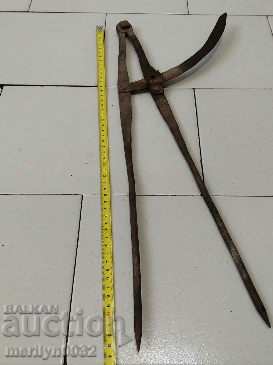 Old blacksmith's compass, ruler, primitive tool with price 79.00 BGN | € 40.39 Old blacksmith's compass, ruler, primitive tool with price 79.00 BGN | € 40.39