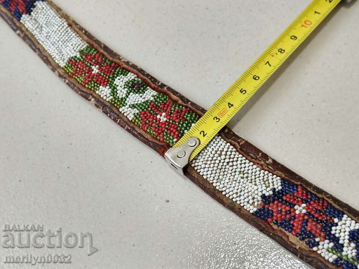 Delivery of Beaded belt, beaded cuffs, early 20th century Delivery of Beaded belt, beaded cuffs, early 20th century