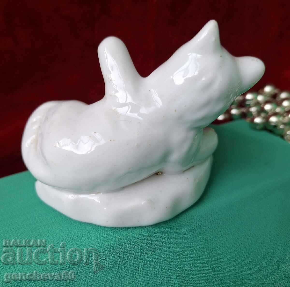 Porcelain cat figurine with price 12.00 BGN | € 6.14
