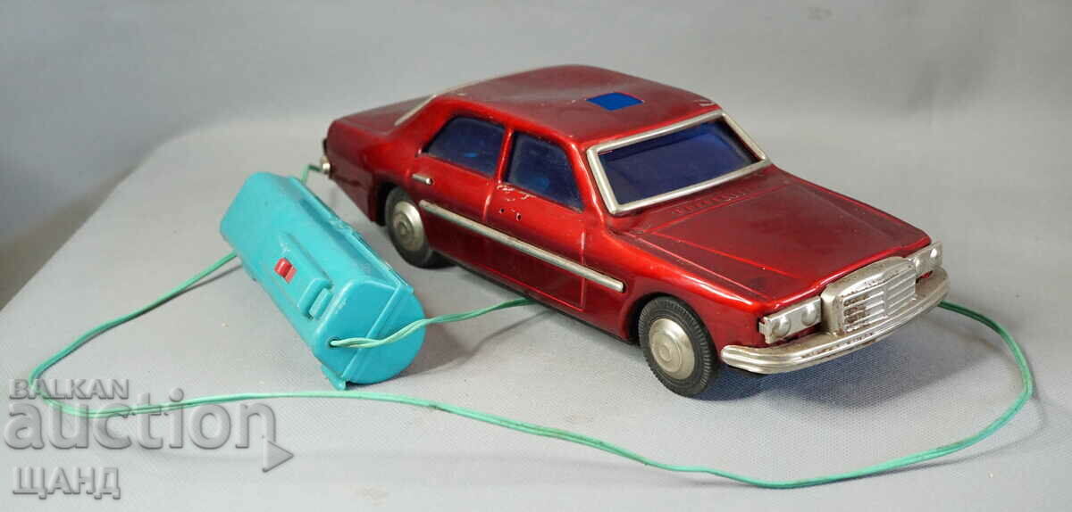 MERCEDES BENZ Old metal sheet metal toy model car