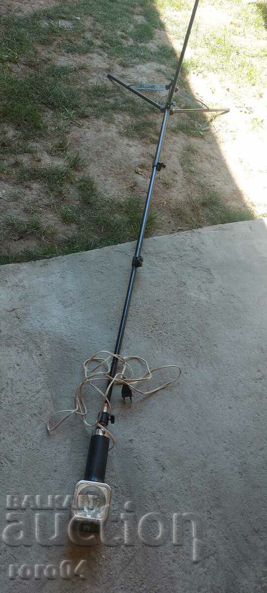 Auction  PHOTO FLASH - TRIPOD - WORKS