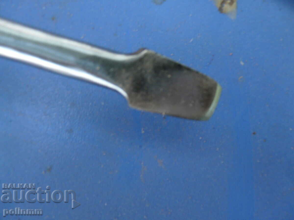 Șurubelniță - 23 cu preț 25.00 BGN | € 12.78