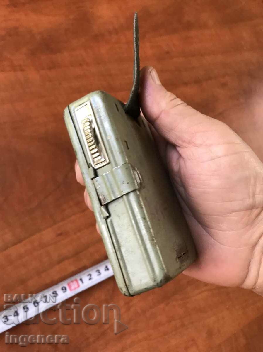 Delivery of LANTERN FLASHLIGHT SPOTLIGHT METAL Delivery of LANTERN FLASHLIGHT SPOTLIGHT METAL