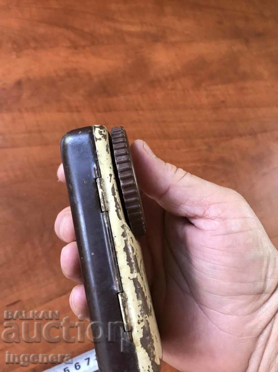 Auction LANTERN FLASHLIGHT SPOTLIGHT METAL Auction LANTERN FLASHLIGHT SPOTLIGHT METAL