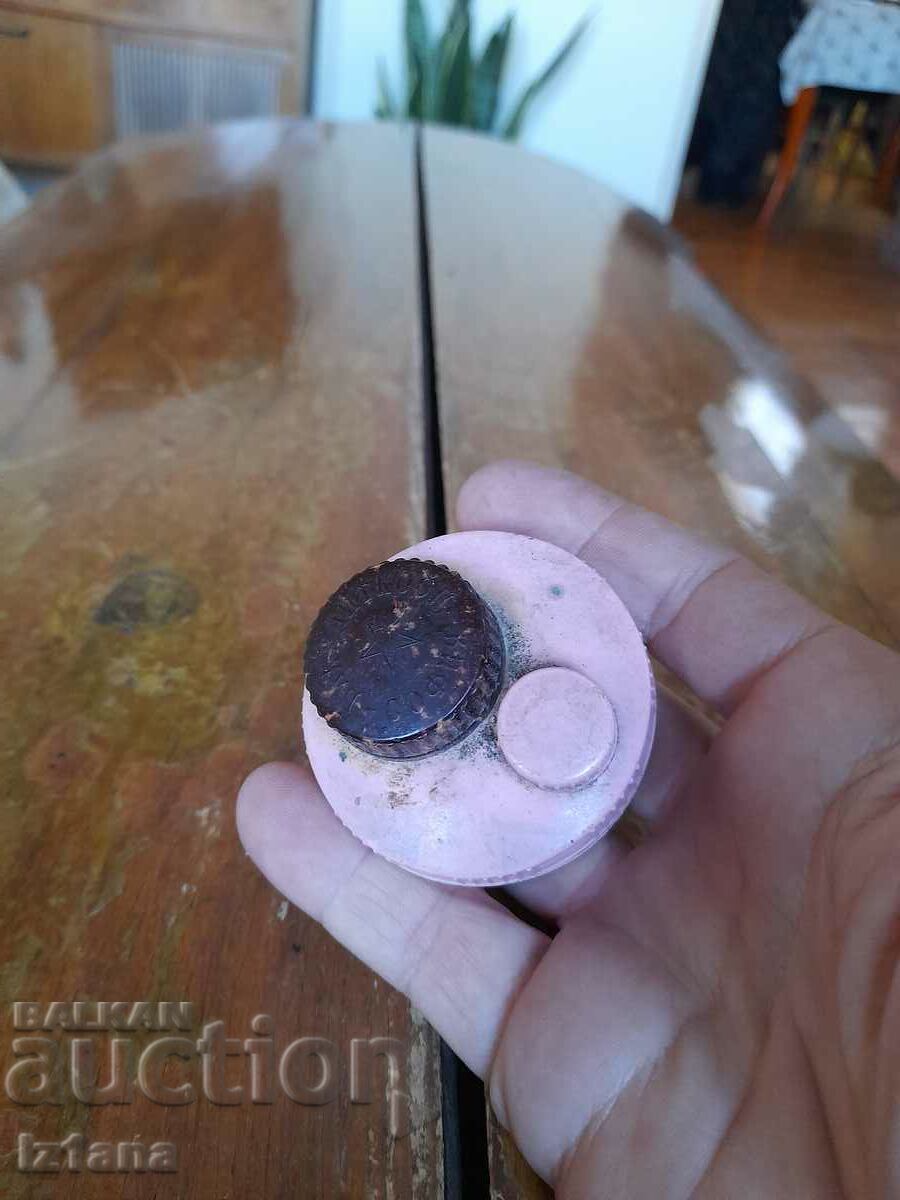 Old box, Bakelitcoop inkwell with price 27.00 BGN | € 13.80 Old box, Bakelitcoop inkwell with price 27.00 BGN | € 13.80