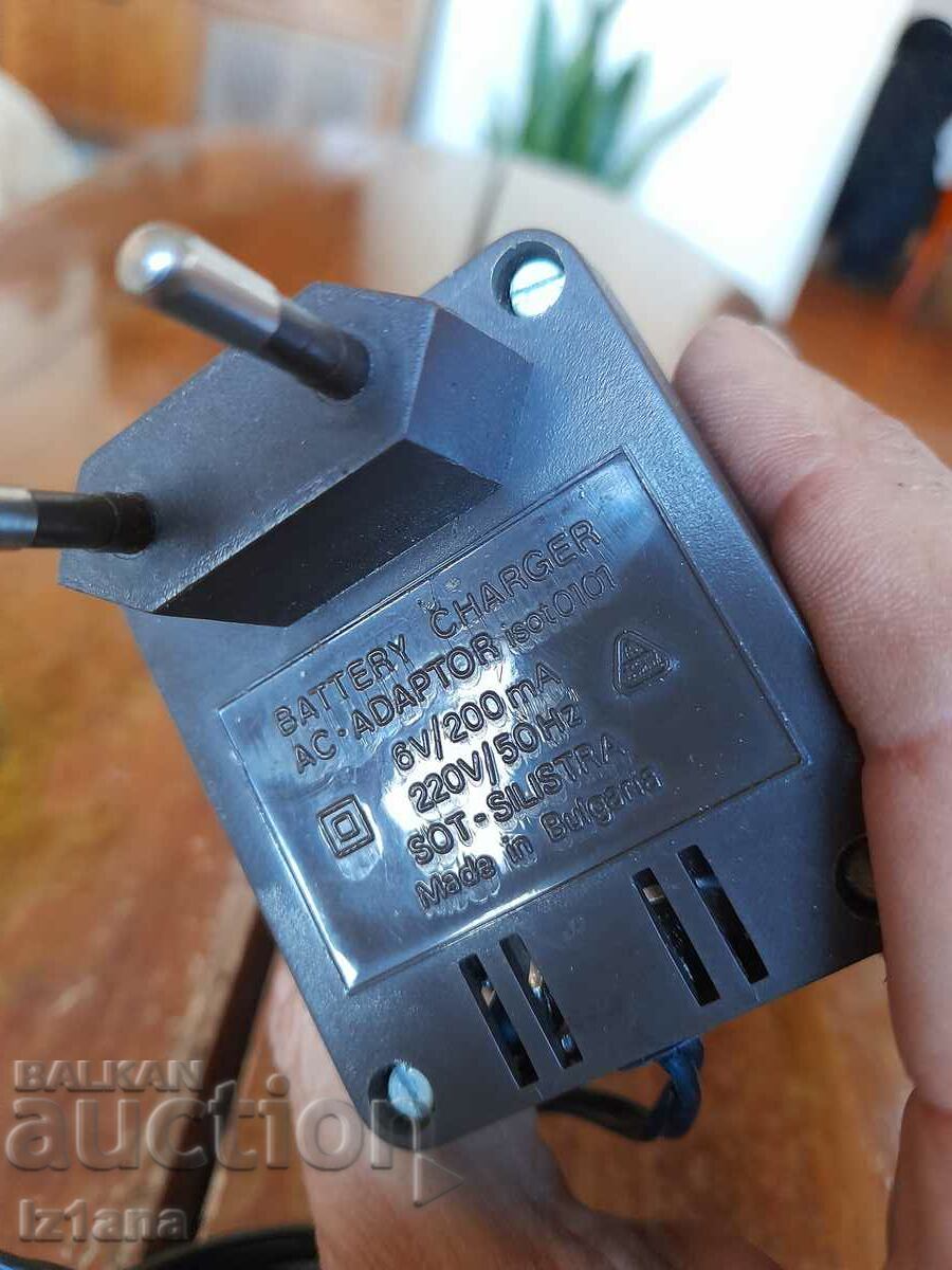 Livrarea Sursă de alimentare veche, adaptor, adaptor Elka, Elka