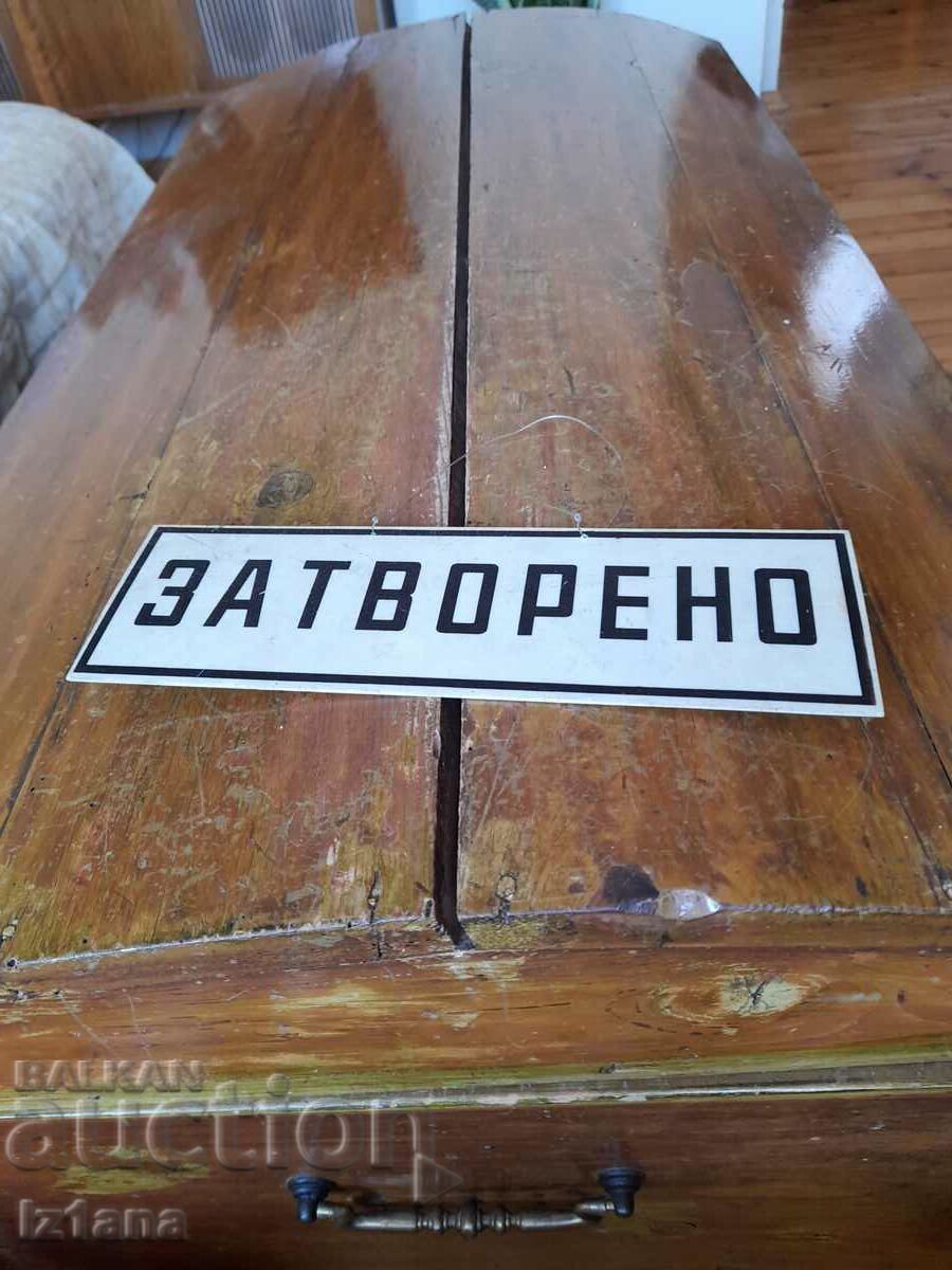 Auction Old sign Open Closed Auction Old sign Open Closed