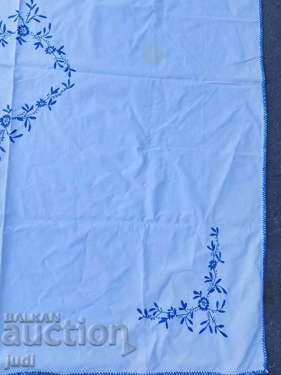 Delivery of Large tablecloth embroidery