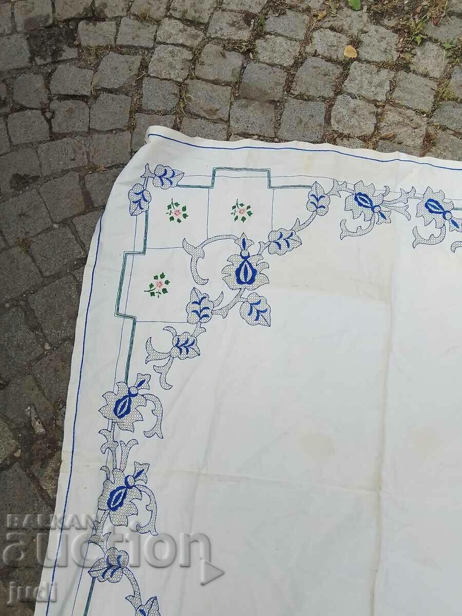 Large tablecloth embroidery with price 40.00 BGN | € 20.45 Large tablecloth embroidery with price 40.00 BGN | € 20.45