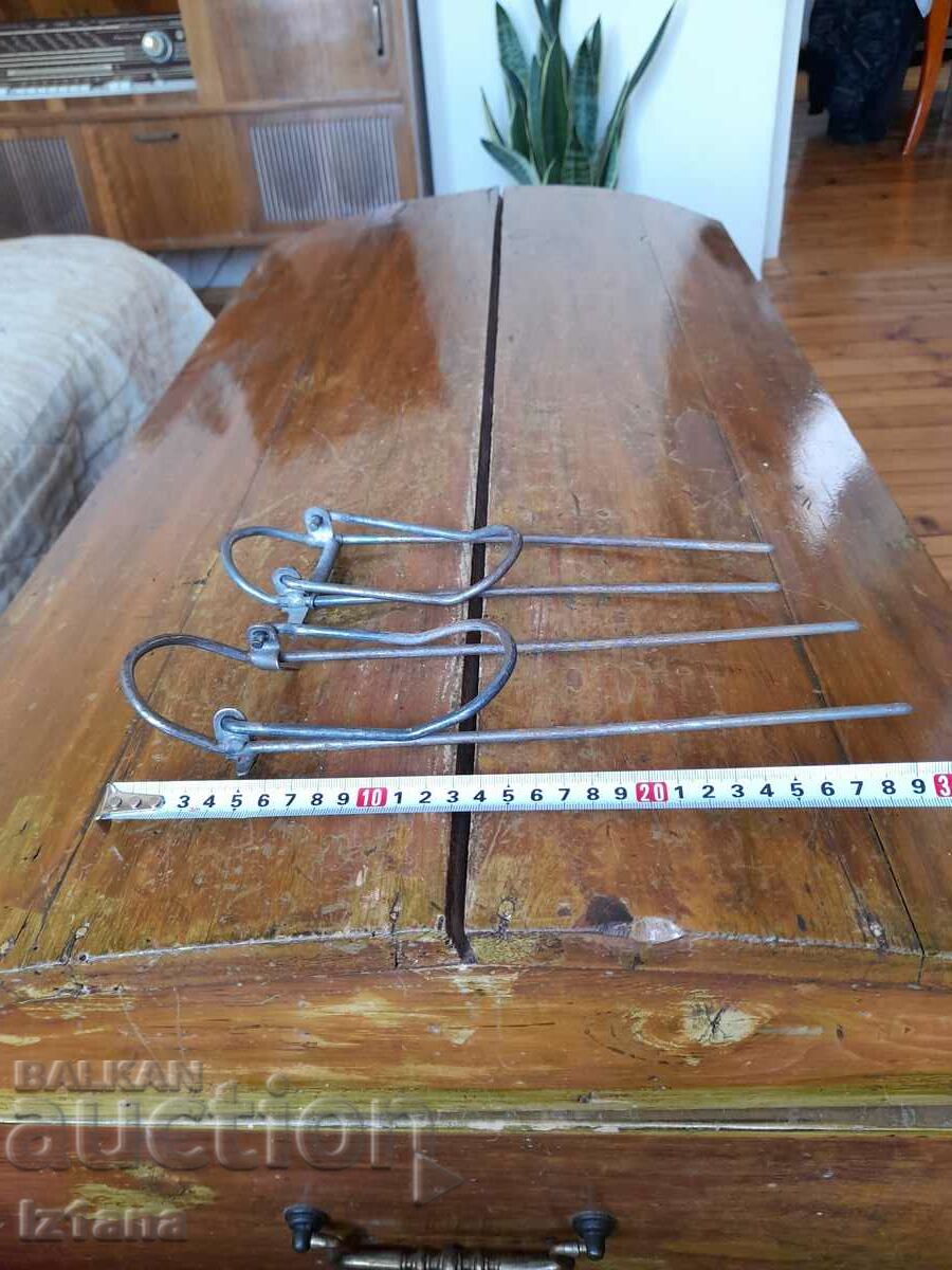 Old rack, rod racks with price 11.00 BGN | € 5.62 Old rack, rod racks with price 11.00 BGN | € 5.62