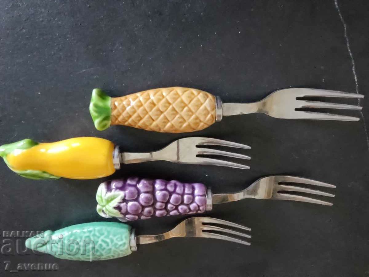 Furculițe cocktail furculițe Japonia, lungime 13 cm, 14.08.24 cu preț 149.00 BGN | € 76.18