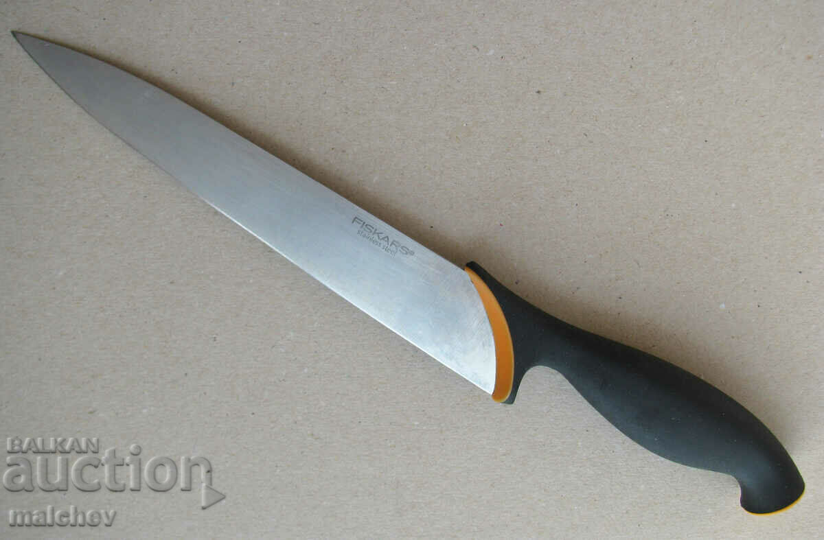 Kitchen knife stainless. stomach 32/3 cm rubber grip, preserved