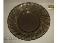 Large deep plate 28 cm smoked glass preserved. I have 2