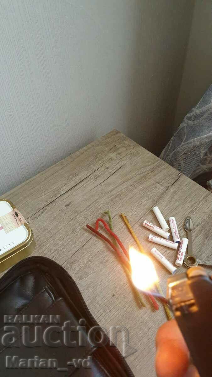 Auction Set of old smoking pipes, lighter and accessories Auction Set of old smoking pipes, lighter and accessories