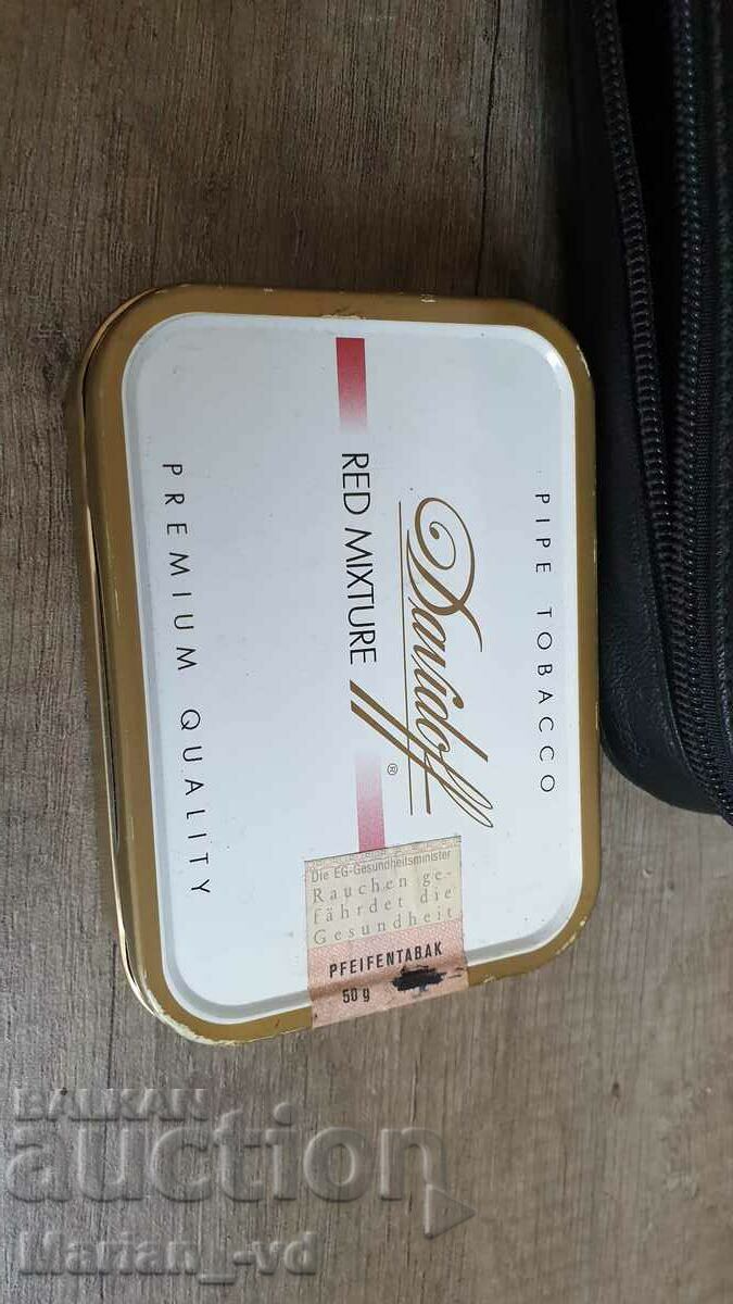 Set of old smoking pipes, lighter and accessories - 7 Set of old smoking pipes, lighter and accessories - 7