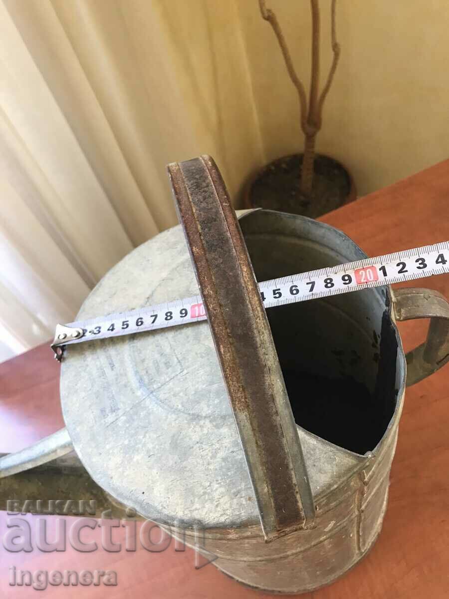 Auction  GALVANIZED METAL FOUNTAIN ANTIQUE FOR INTERIOR