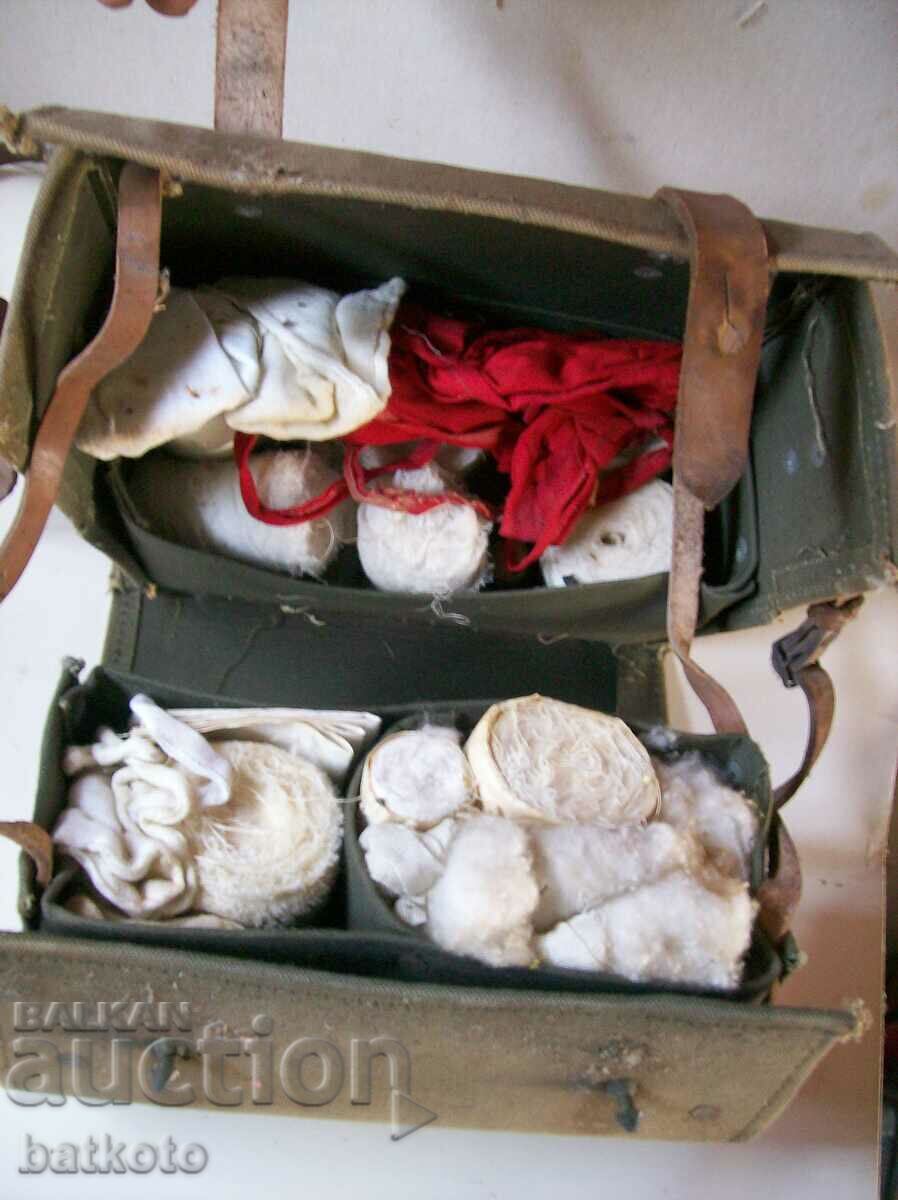 Аукцион Брезентова мед. чанта от ІІ св. война