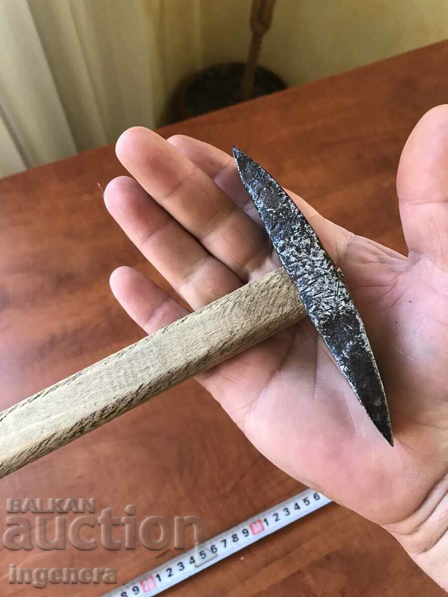 HAMMER HAMMER OLD GLUING TOOL - 5 HAMMER HAMMER OLD GLUING TOOL - 5