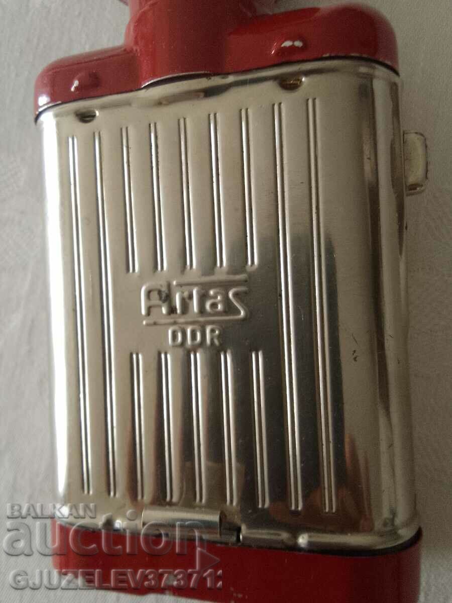 Παλιός φακός artas DDR με τιμή 45.00 BGN | € 23.01 Παλιός φακός artas DDR με τιμή 45.00 BGN | € 23.01