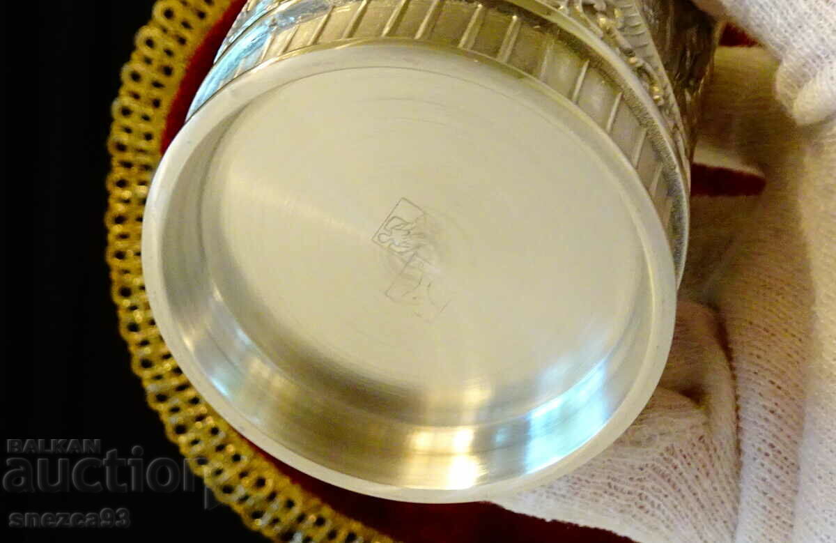 Pewter bowl/mug with Cupid, Dionysus, hunting theme - 7 Pewter bowl/mug with Cupid, Dionysus, hunting theme - 7