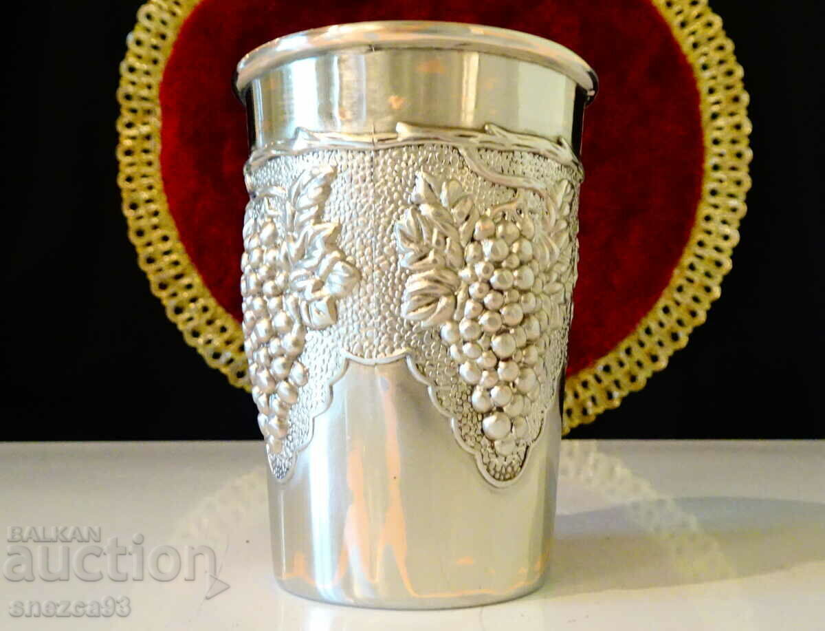 Silver-plated wine glass, embossed grapes. - 5