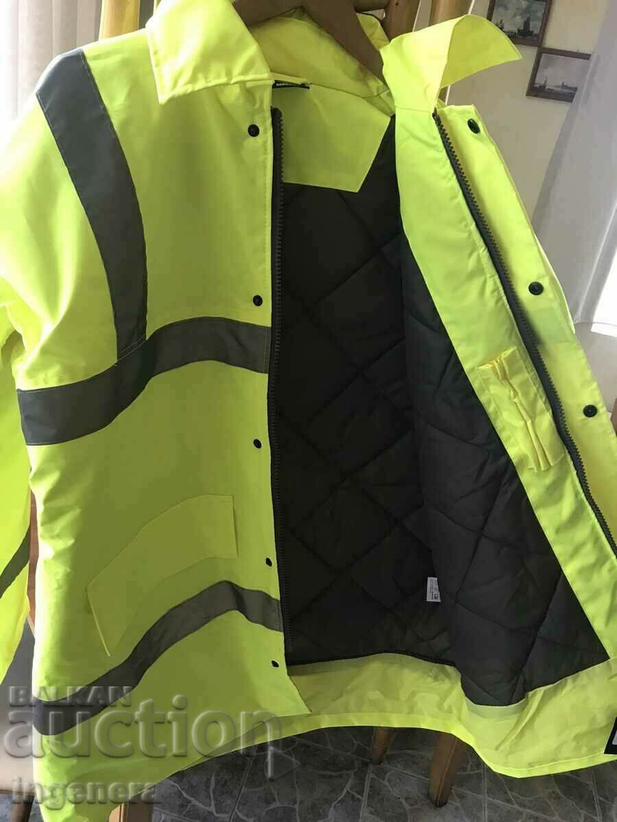 JACĂ DE DESIGNER DE ÎNALTĂ VIZIBILITATE - NOU! cu preț 70.00 BGN | € 35.79