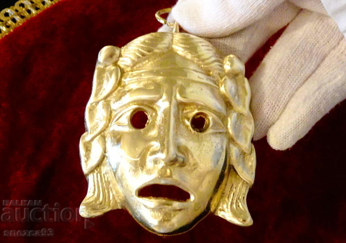 Bronze medallion, mask, Olympian. Bronze medallion, mask, Olympian.