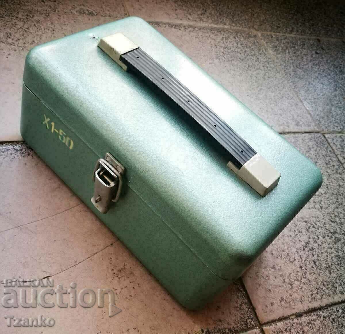 Old device and box with price 16.00 BGN | € 8.18 Old device and box with price 16.00 BGN | € 8.18