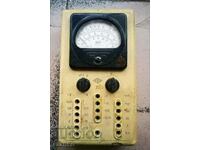 Παλιά συσκευή και κουτί