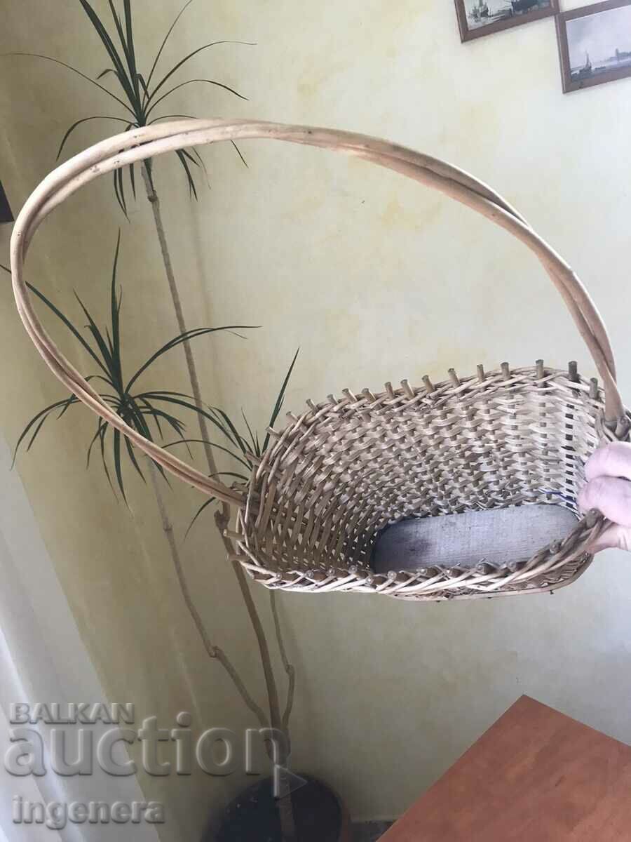 Delivery of BASKET WICKED BASKET ANTIQUE Delivery of BASKET WICKED BASKET ANTIQUE